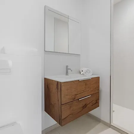Serenity 4bdr - 8 P - Wifi - Terrasse - Parking